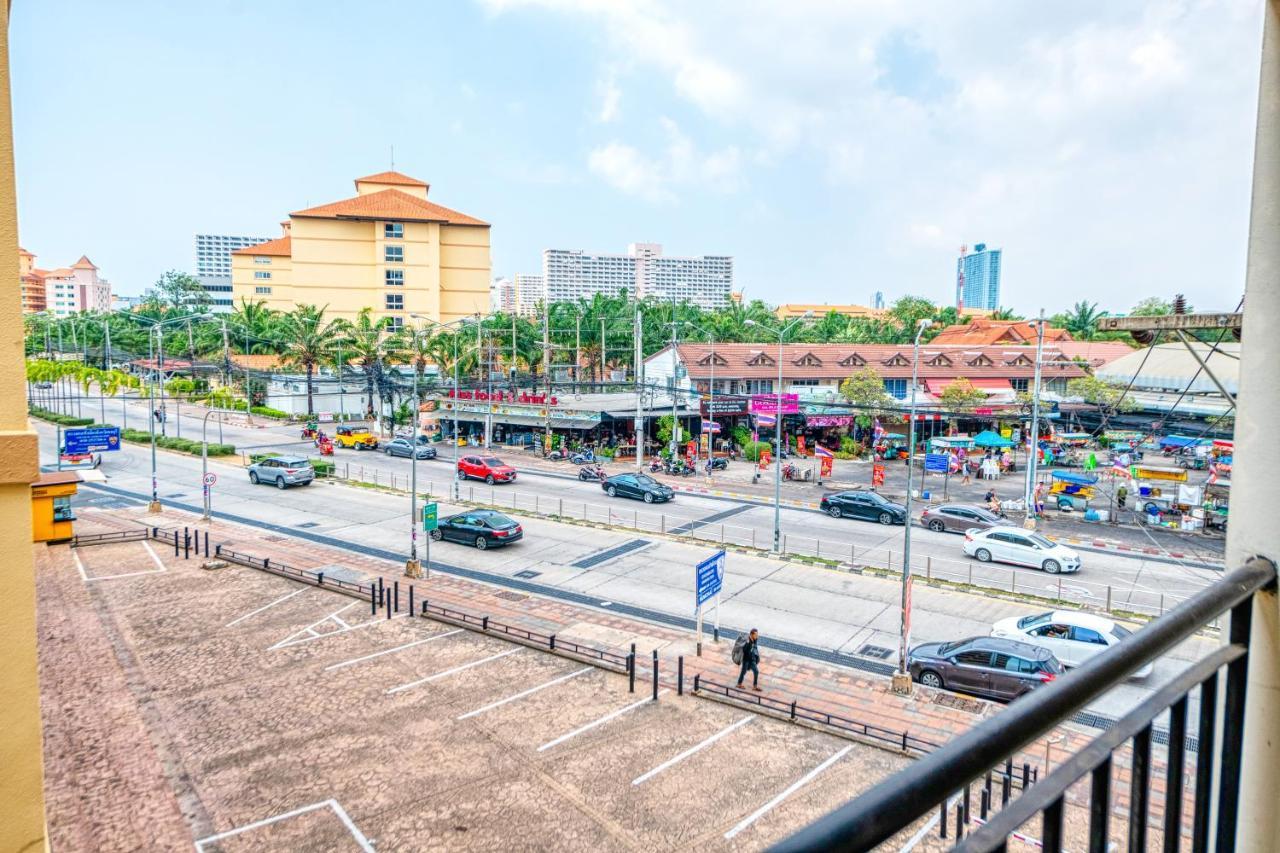 Scandia Beach Hotel Jomtien Beach Exteriör bild